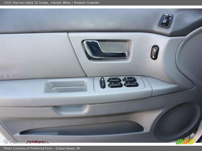 Vibrant White / Medium Graphite 2002 Mercury Sable GS Sedan