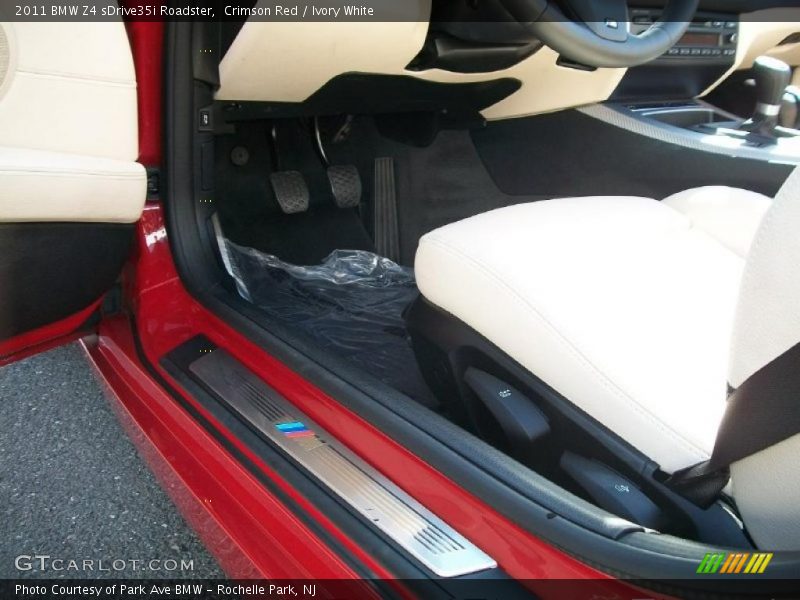Crimson Red / Ivory White 2011 BMW Z4 sDrive35i Roadster