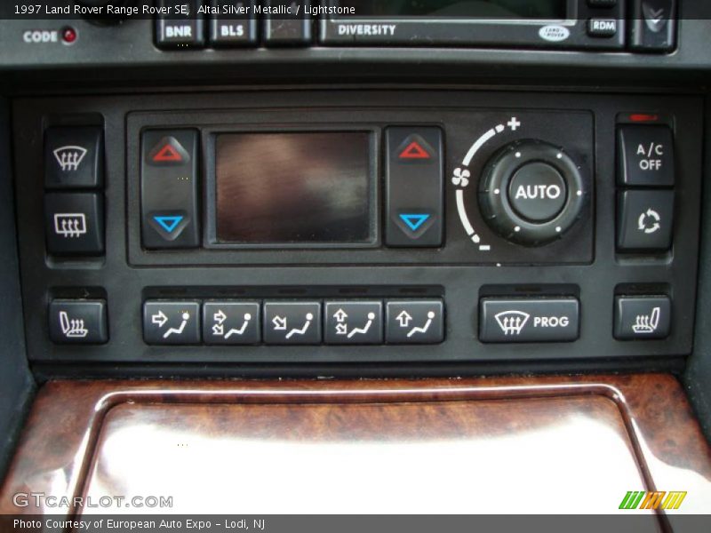 Controls of 1997 Range Rover SE