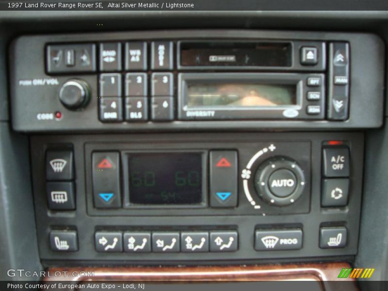 Altai Silver Metallic / Lightstone 1997 Land Rover Range Rover SE