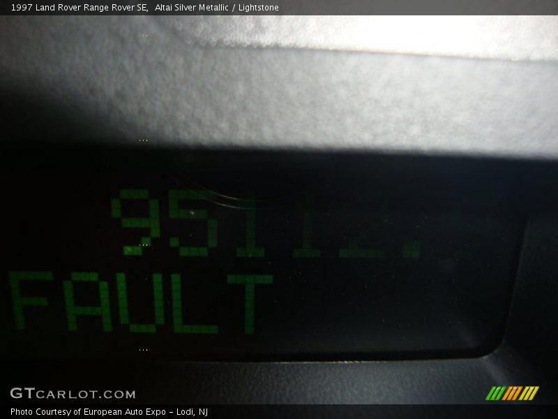 Altai Silver Metallic / Lightstone 1997 Land Rover Range Rover SE