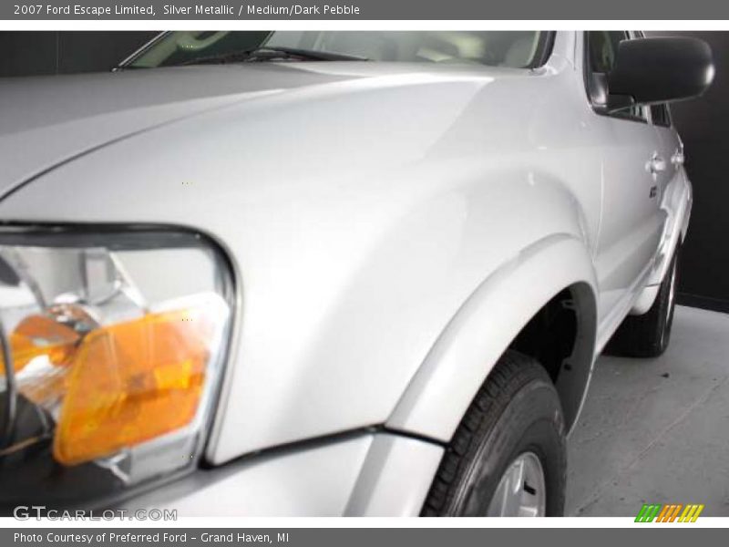 Silver Metallic / Medium/Dark Pebble 2007 Ford Escape Limited