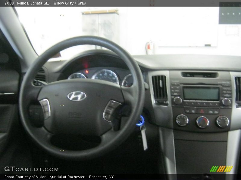 Willow Gray / Gray 2009 Hyundai Sonata GLS