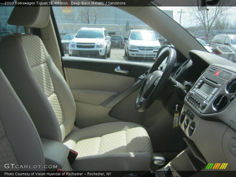 Deep Black Metallic / Sandstone 2009 Volkswagen Tiguan SE 4Motion