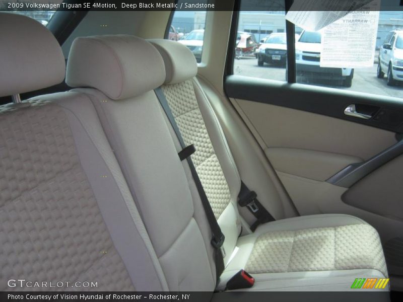 Deep Black Metallic / Sandstone 2009 Volkswagen Tiguan SE 4Motion