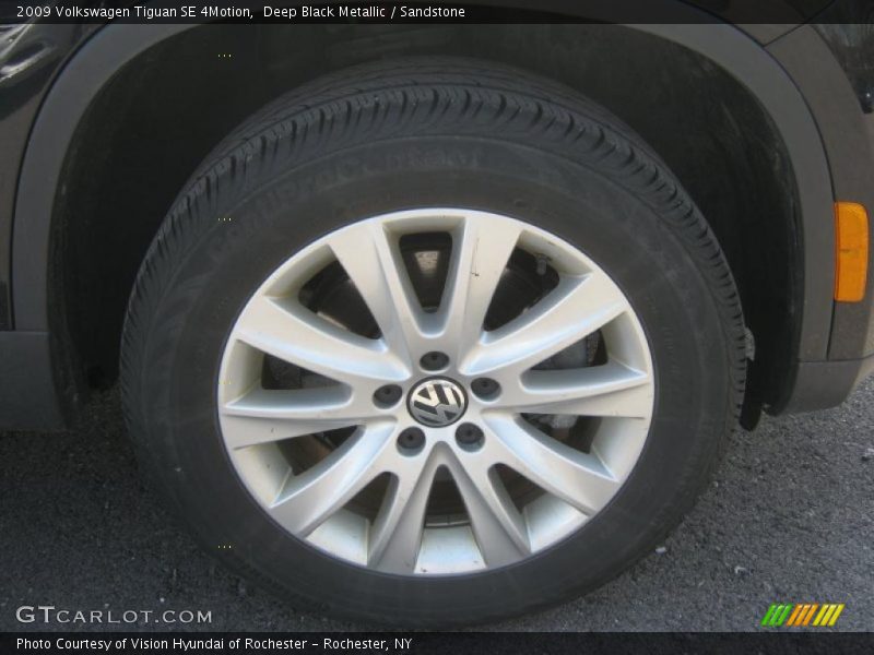 Deep Black Metallic / Sandstone 2009 Volkswagen Tiguan SE 4Motion