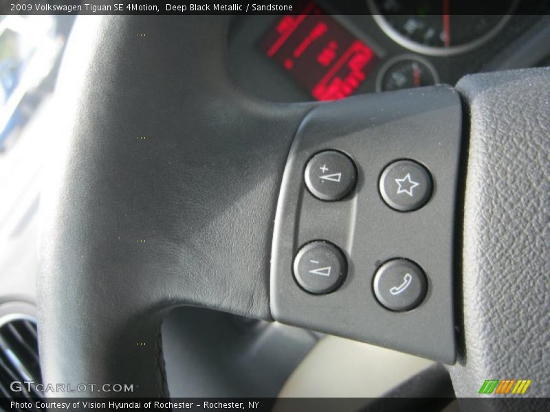 Deep Black Metallic / Sandstone 2009 Volkswagen Tiguan SE 4Motion