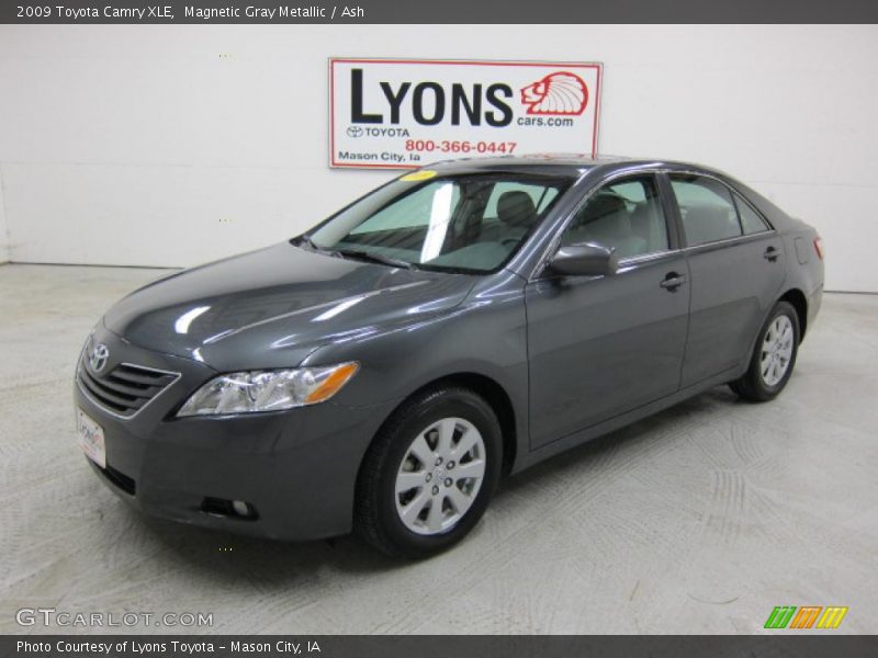 Magnetic Gray Metallic / Ash 2009 Toyota Camry XLE