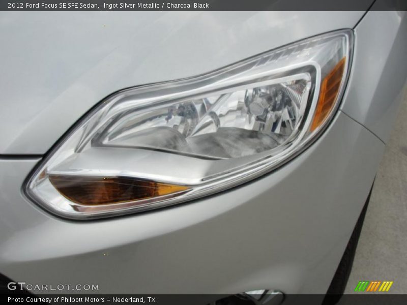 Ingot Silver Metallic / Charcoal Black 2012 Ford Focus SE SFE Sedan