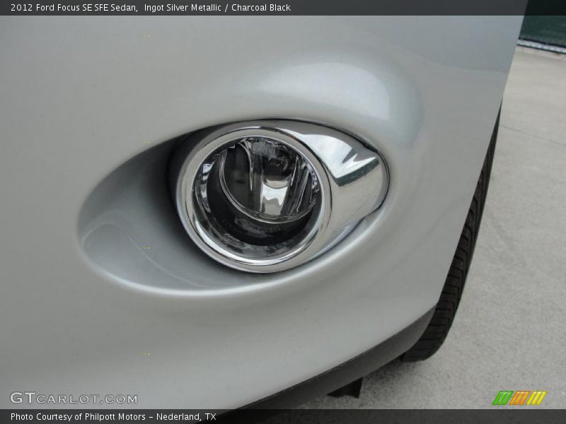 Ingot Silver Metallic / Charcoal Black 2012 Ford Focus SE SFE Sedan