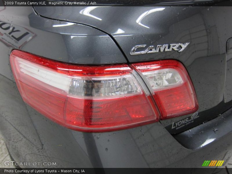 Magnetic Gray Metallic / Ash 2009 Toyota Camry XLE