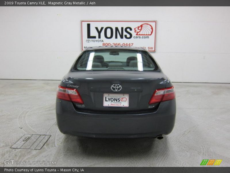 Magnetic Gray Metallic / Ash 2009 Toyota Camry XLE
