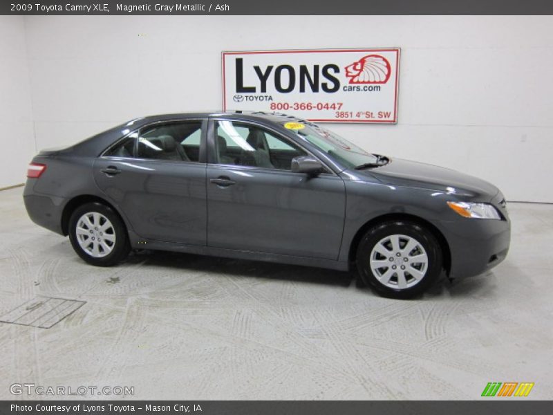 Magnetic Gray Metallic / Ash 2009 Toyota Camry XLE