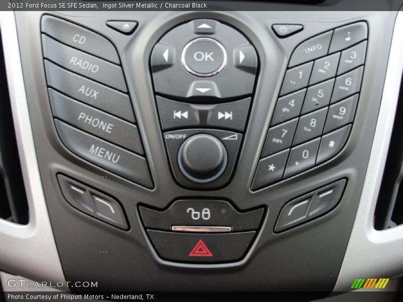 Controls of 2012 Focus SE SFE Sedan