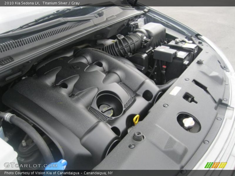 Titanium Silver / Gray 2010 Kia Sedona LX