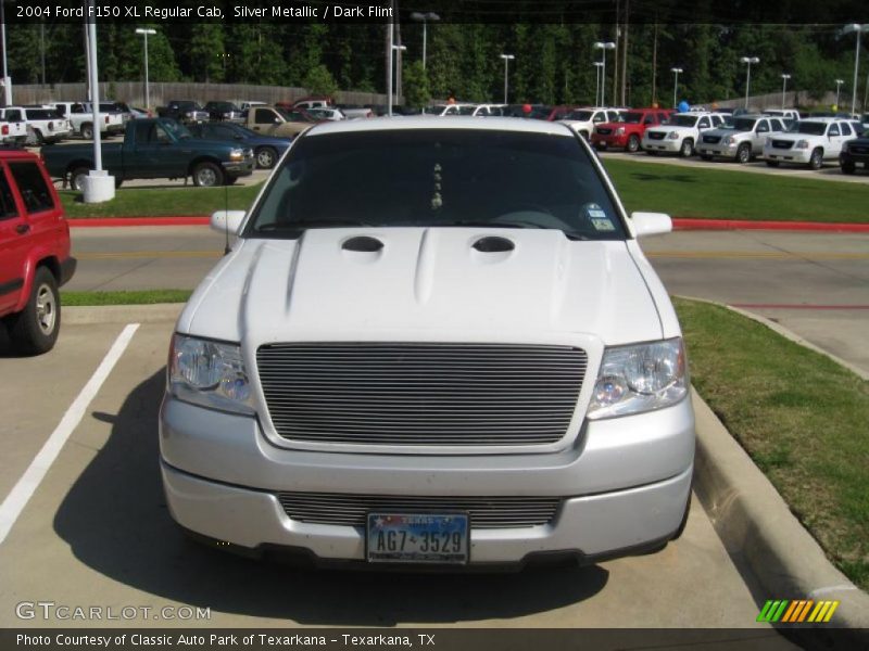 Silver Metallic / Dark Flint 2004 Ford F150 XL Regular Cab