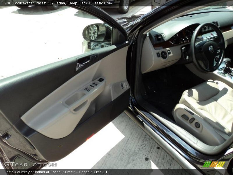Deep Black / Classic Gray 2008 Volkswagen Passat Lux Sedan
