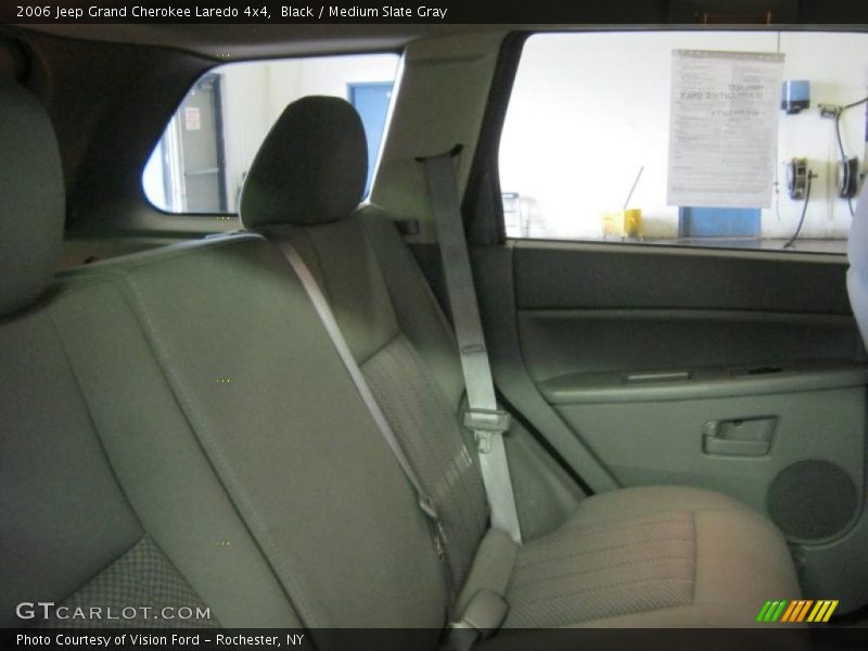 Black / Medium Slate Gray 2006 Jeep Grand Cherokee Laredo 4x4