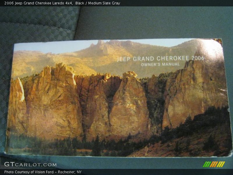 Black / Medium Slate Gray 2006 Jeep Grand Cherokee Laredo 4x4