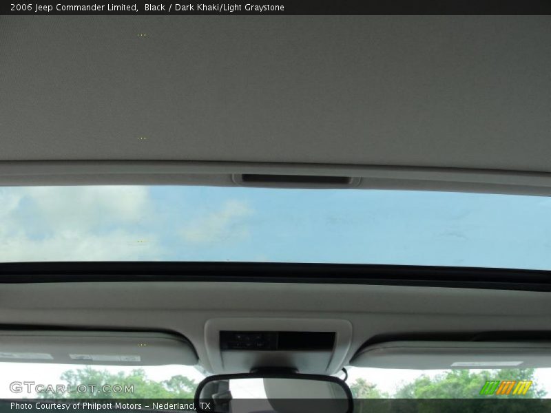 Black / Dark Khaki/Light Graystone 2006 Jeep Commander Limited