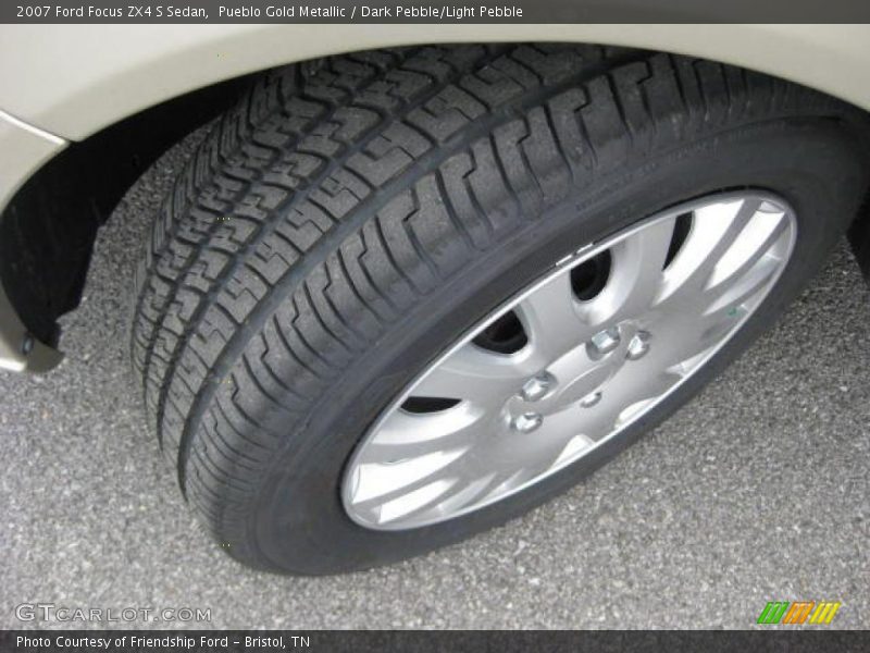 Pueblo Gold Metallic / Dark Pebble/Light Pebble 2007 Ford Focus ZX4 S Sedan