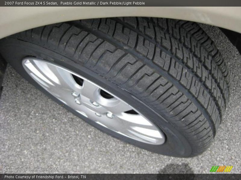 Pueblo Gold Metallic / Dark Pebble/Light Pebble 2007 Ford Focus ZX4 S Sedan
