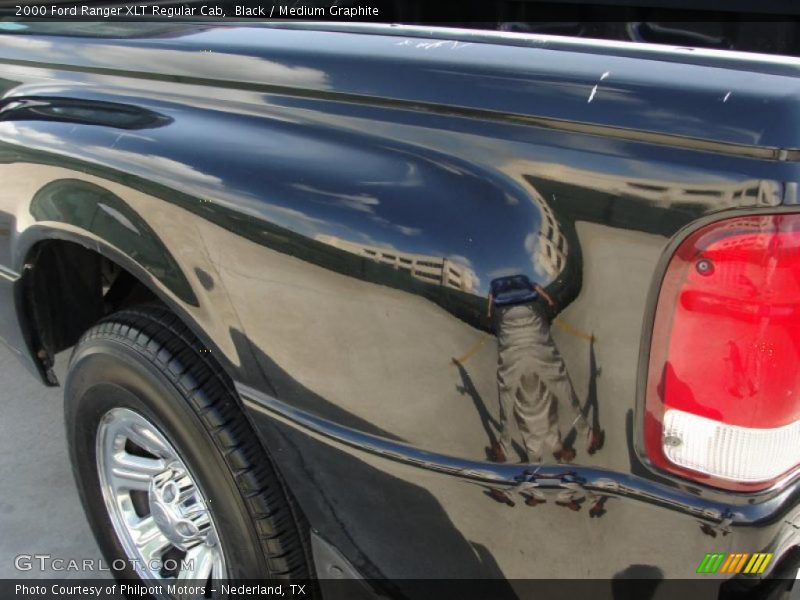 Black / Medium Graphite 2000 Ford Ranger XLT Regular Cab