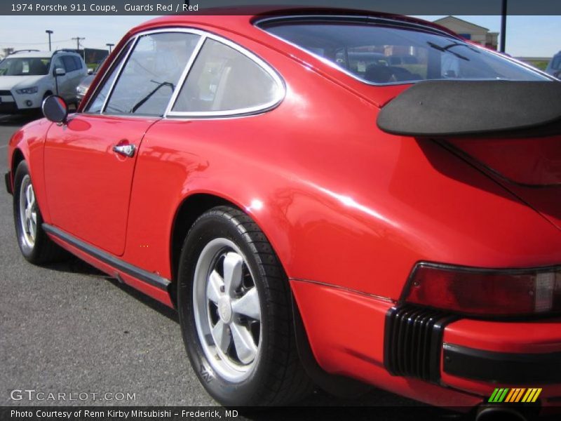 Guards Red / Red 1974 Porsche 911 Coupe