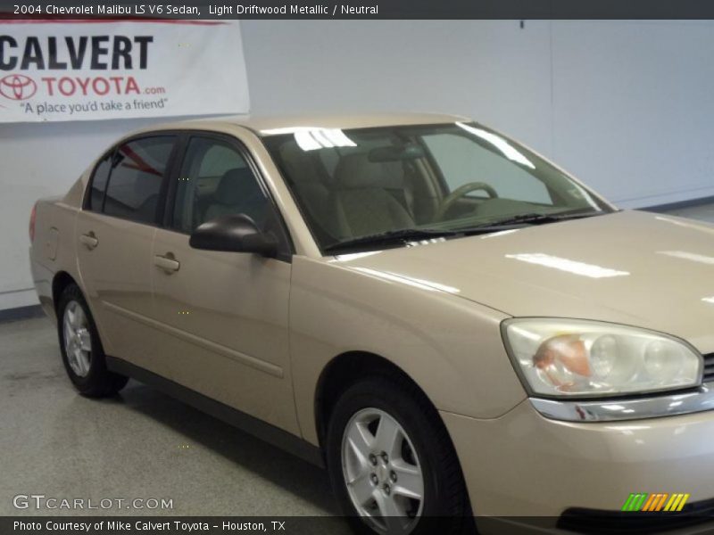 Light Driftwood Metallic / Neutral 2004 Chevrolet Malibu LS V6 Sedan