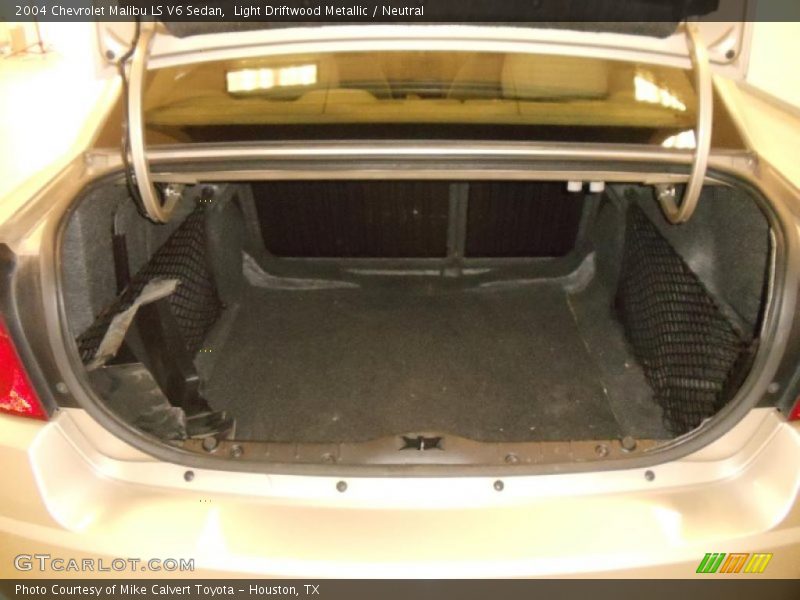  2004 Malibu LS V6 Sedan Trunk