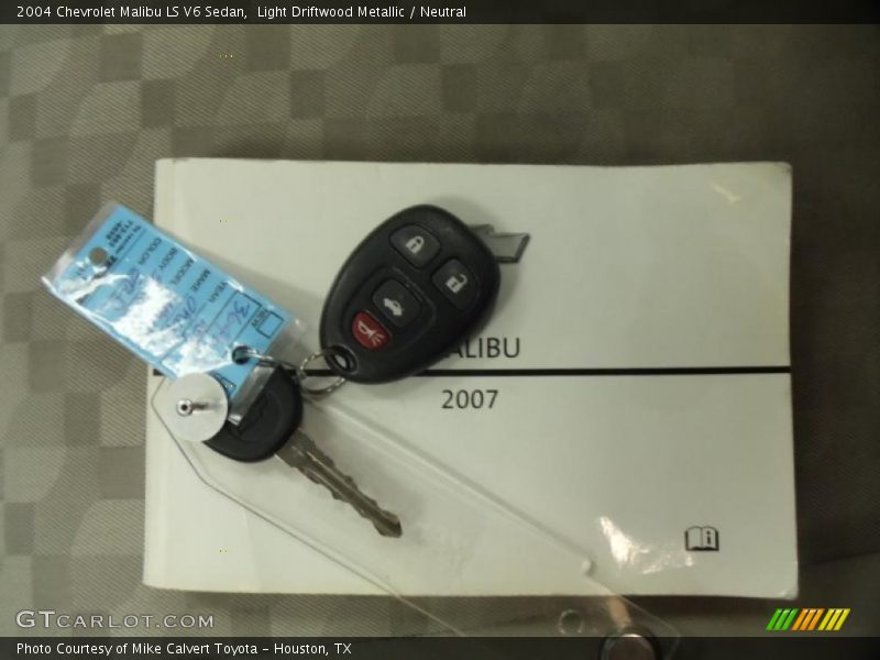 Light Driftwood Metallic / Neutral 2004 Chevrolet Malibu LS V6 Sedan