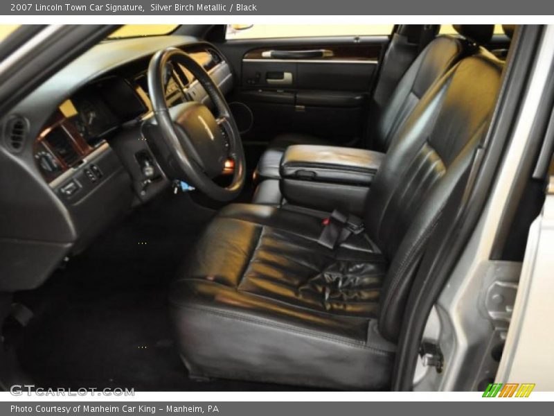 Silver Birch Metallic / Black 2007 Lincoln Town Car Signature