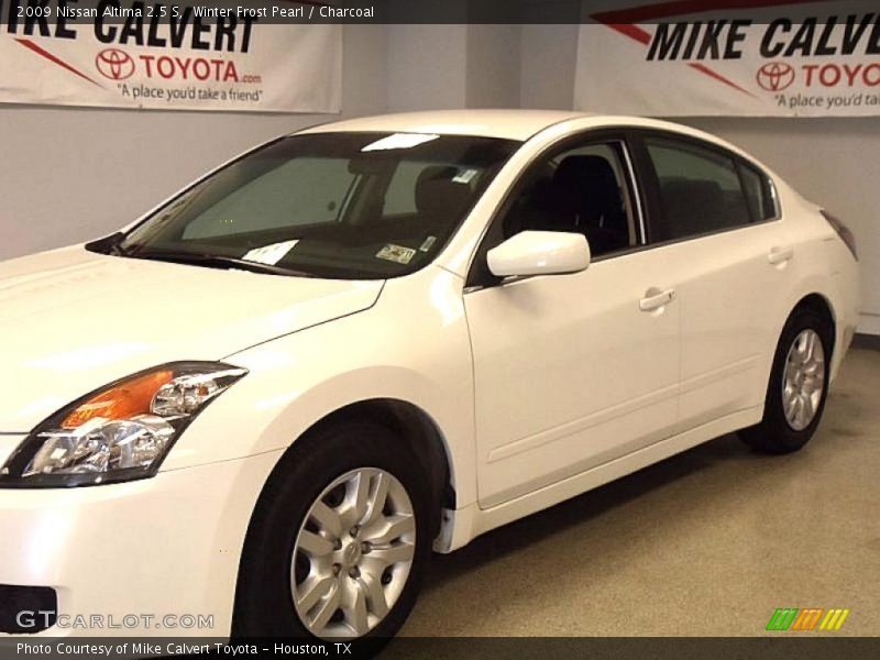 Winter Frost Pearl / Charcoal 2009 Nissan Altima 2.5 S