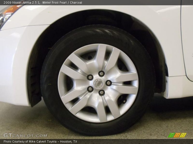 Winter Frost Pearl / Charcoal 2009 Nissan Altima 2.5 S