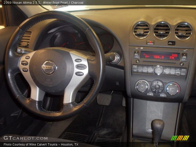 Winter Frost Pearl / Charcoal 2009 Nissan Altima 2.5 S