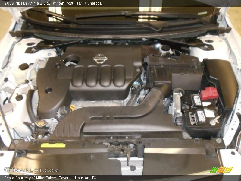 Winter Frost Pearl / Charcoal 2009 Nissan Altima 2.5 S