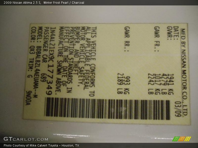 Winter Frost Pearl / Charcoal 2009 Nissan Altima 2.5 S