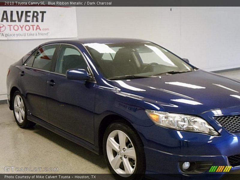 Blue Ribbon Metallic / Dark Charcoal 2010 Toyota Camry SE