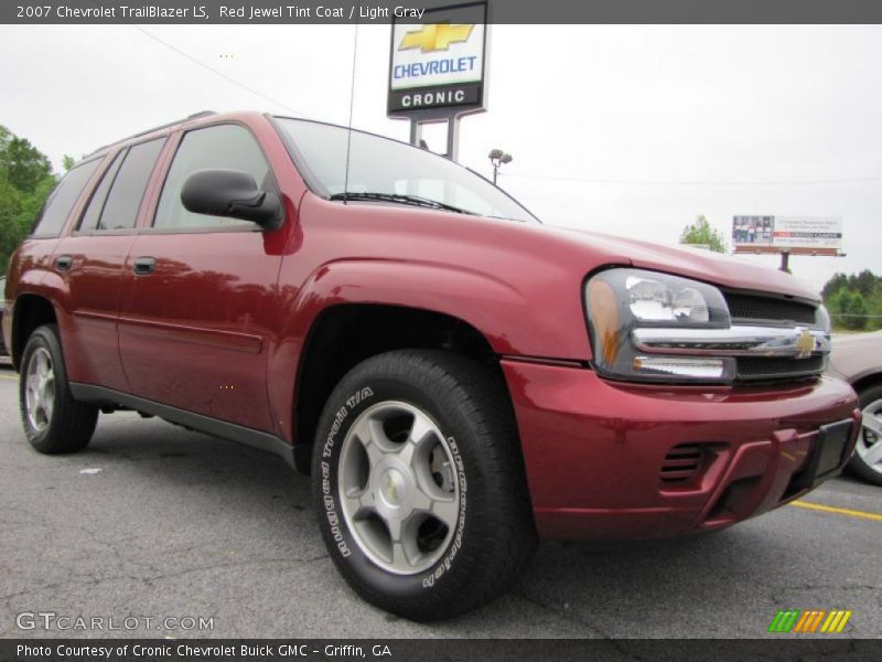 Red Jewel Tint Coat / Light Gray 2007 Chevrolet TrailBlazer LS