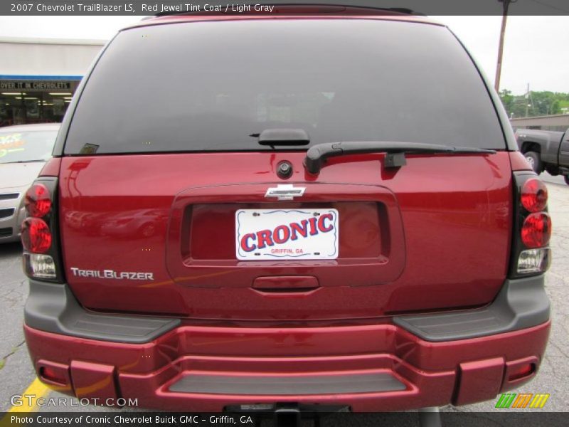 Red Jewel Tint Coat / Light Gray 2007 Chevrolet TrailBlazer LS