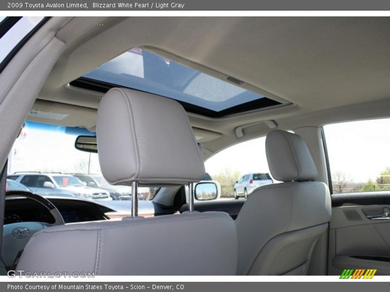 Blizzard White Pearl / Light Gray 2009 Toyota Avalon Limited