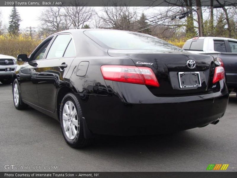 Black / Ash 2009 Toyota Camry