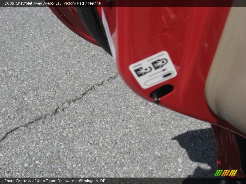 Victory Red / Neutral 2009 Chevrolet Aveo Aveo5 LT