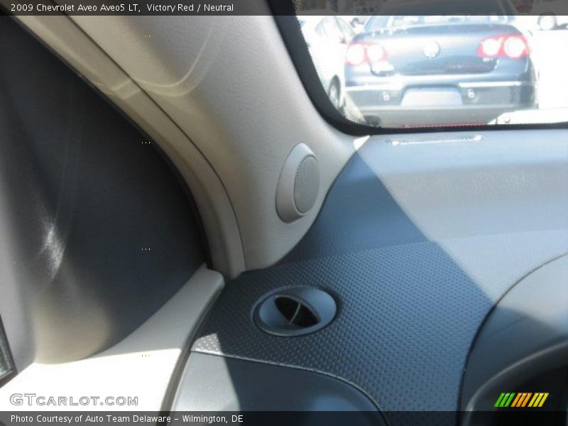 Victory Red / Neutral 2009 Chevrolet Aveo Aveo5 LT