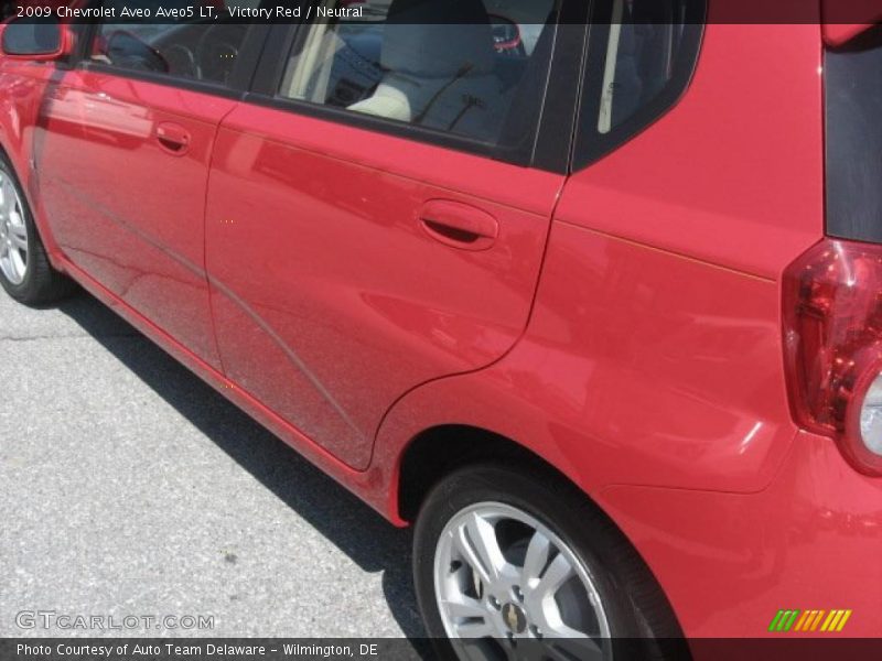 Victory Red / Neutral 2009 Chevrolet Aveo Aveo5 LT