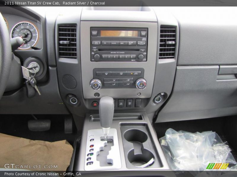 Radiant Silver / Charcoal 2011 Nissan Titan SV Crew Cab
