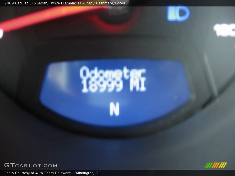 White Diamond Tri-Coat / Cashmere/Cocoa 2009 Cadillac CTS Sedan