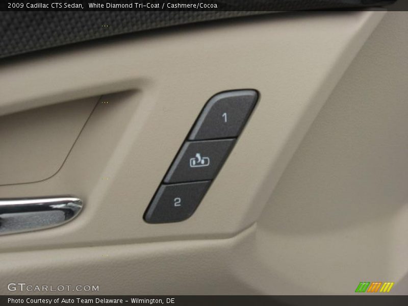 White Diamond Tri-Coat / Cashmere/Cocoa 2009 Cadillac CTS Sedan