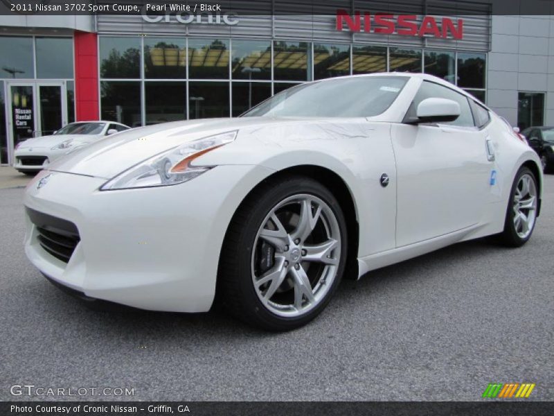 Pearl White / Black 2011 Nissan 370Z Sport Coupe