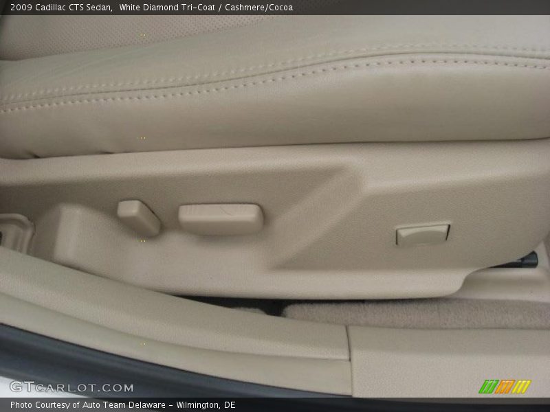 White Diamond Tri-Coat / Cashmere/Cocoa 2009 Cadillac CTS Sedan